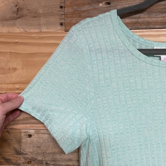 LulaRoe size Small Mint Green Short Sleeve Carly High-low Ribbed Dress - Picture 4 of 7